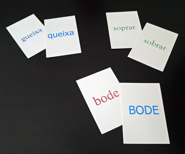 Os cartões que trabalham ATENÇÃO VISUAL E AUDITIVA priorizam as semelhanças ortográficas e sonoras entre palavras.
